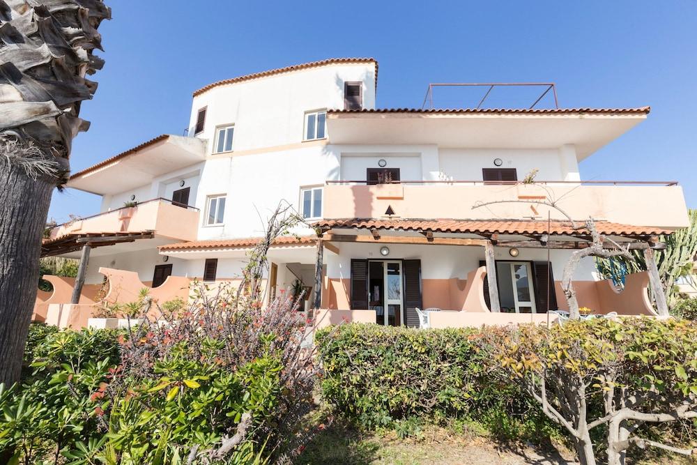 Residence Esmeraldo Capo Vaticano Exterior photo
